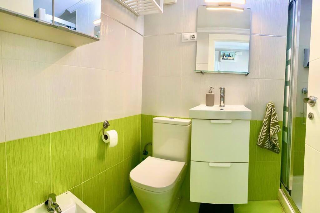 Ferienwohnung Apartamento Linda Torremolinos Exterior foto